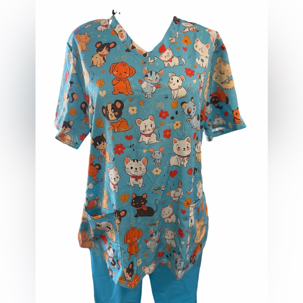 Women's NEW Animal Print Top Blue Botton Scrubs Size L #260776 - Picture 3 of 11